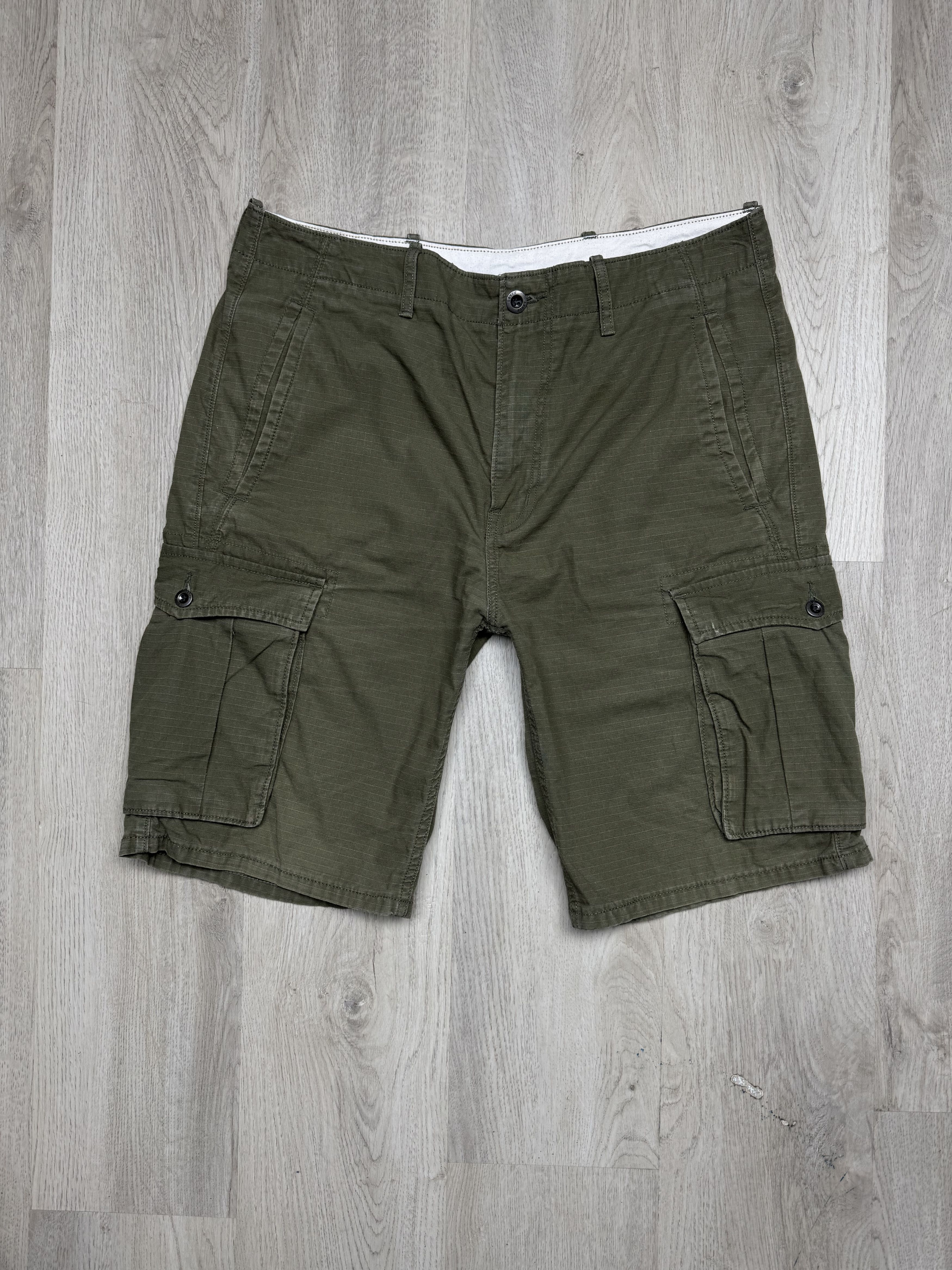 Levi's Levi's Vintage Mens Cargo Shorts Size US 36 / EU 52 - 1 Thumbnail