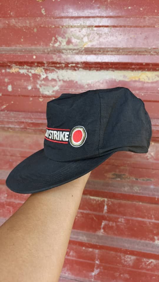 Vintage VINTAGE NYLON LUCKY STRIKE HAT Size ONE SIZE - 3 Thumbnail