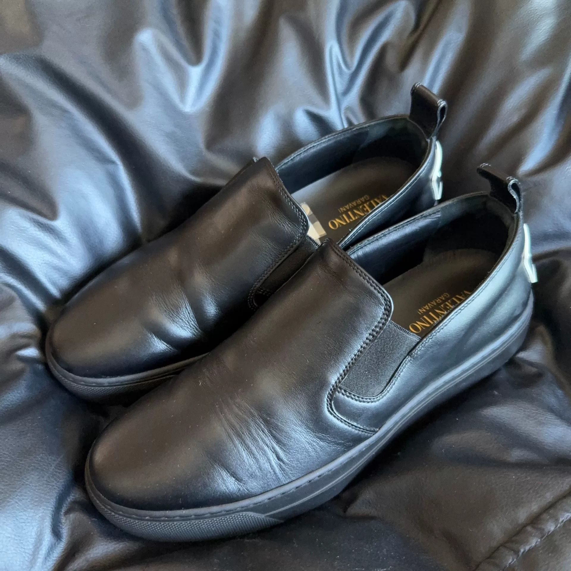 Valentino Valentino Lowtop Sneakers 40 Men Size US 7.5 / EU 40-41 - 1 Thumbnail