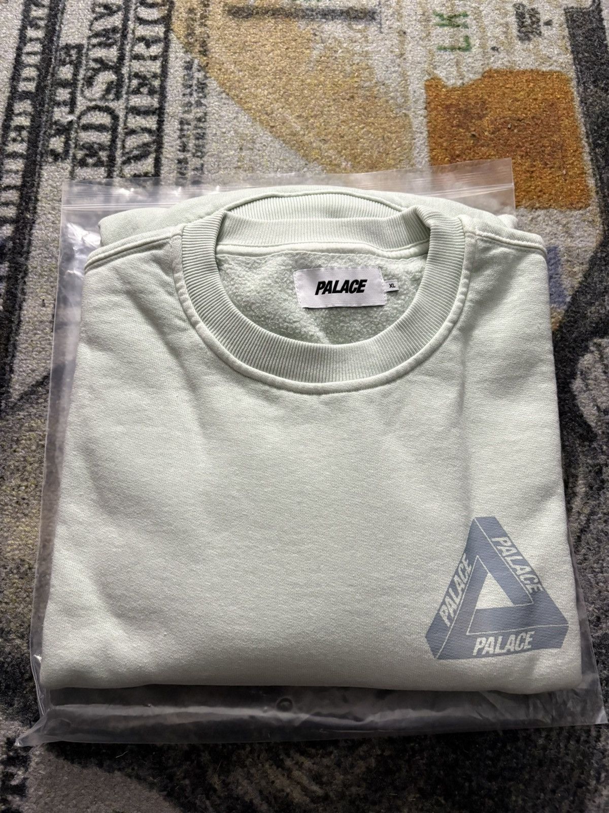 Palace Palace Reacto Tri Ferg Crewneck Size US XL / EU 56 / 4 - 2 Thumbnail