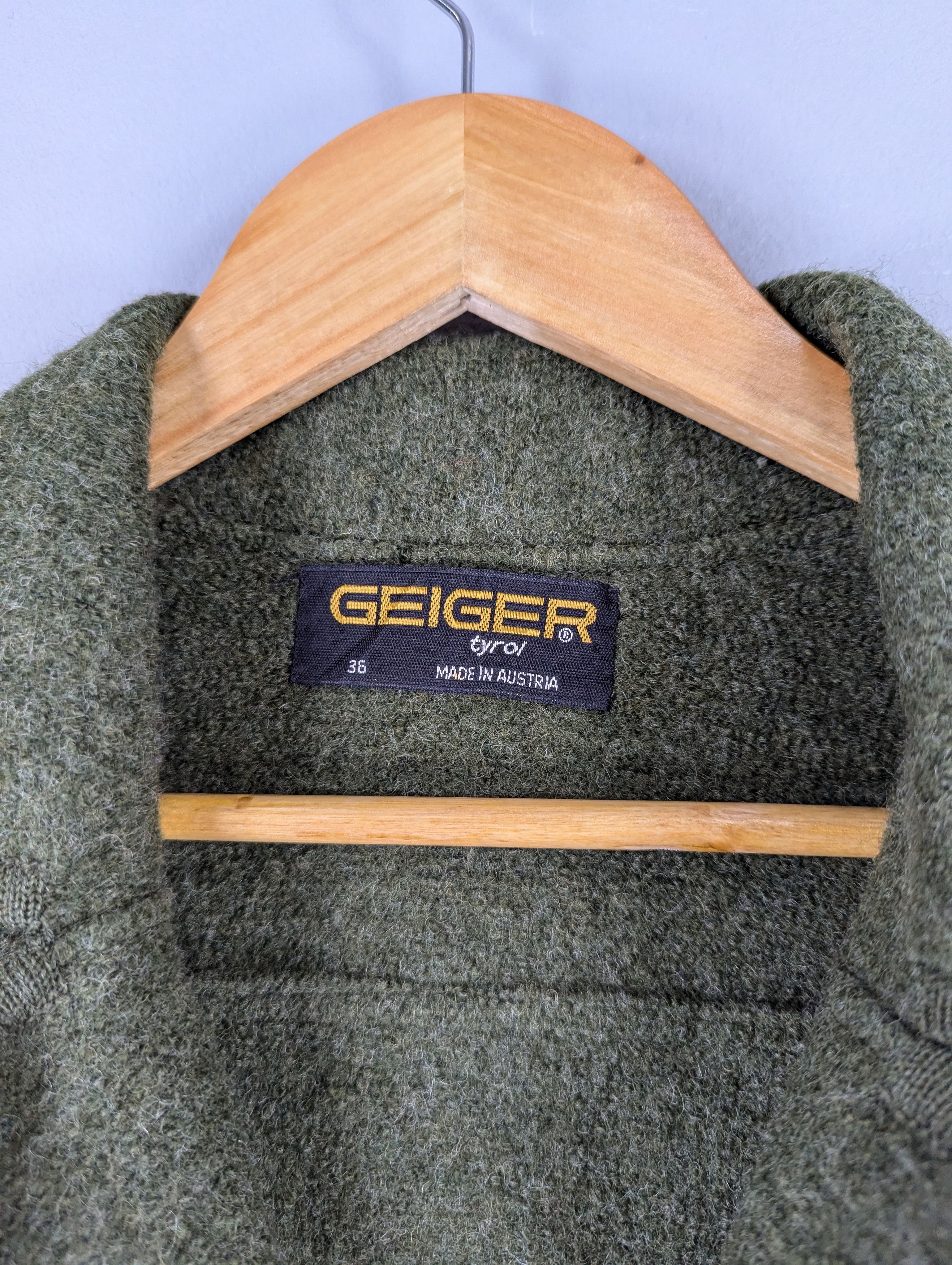 Designer Vintage 90s GEIGER Tyrol Wool Green Blazer Jacket Size XS / US 0-2 / IT 36-38 - 8 Thumbnail
