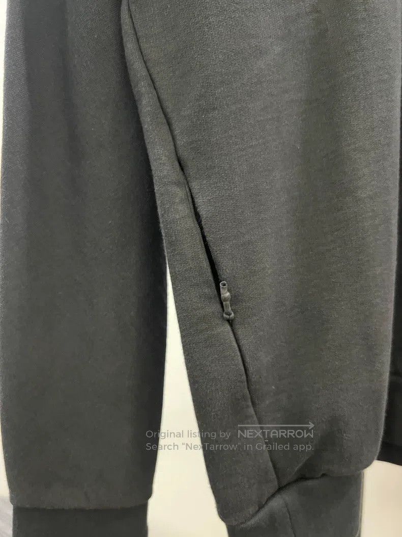 Boris Bidjan Saberi Boris Bidjan Saberi Cotton Basic Logo Patch Crew Neck Swea Size US XXS / EU 40 - 5 Thumbnail