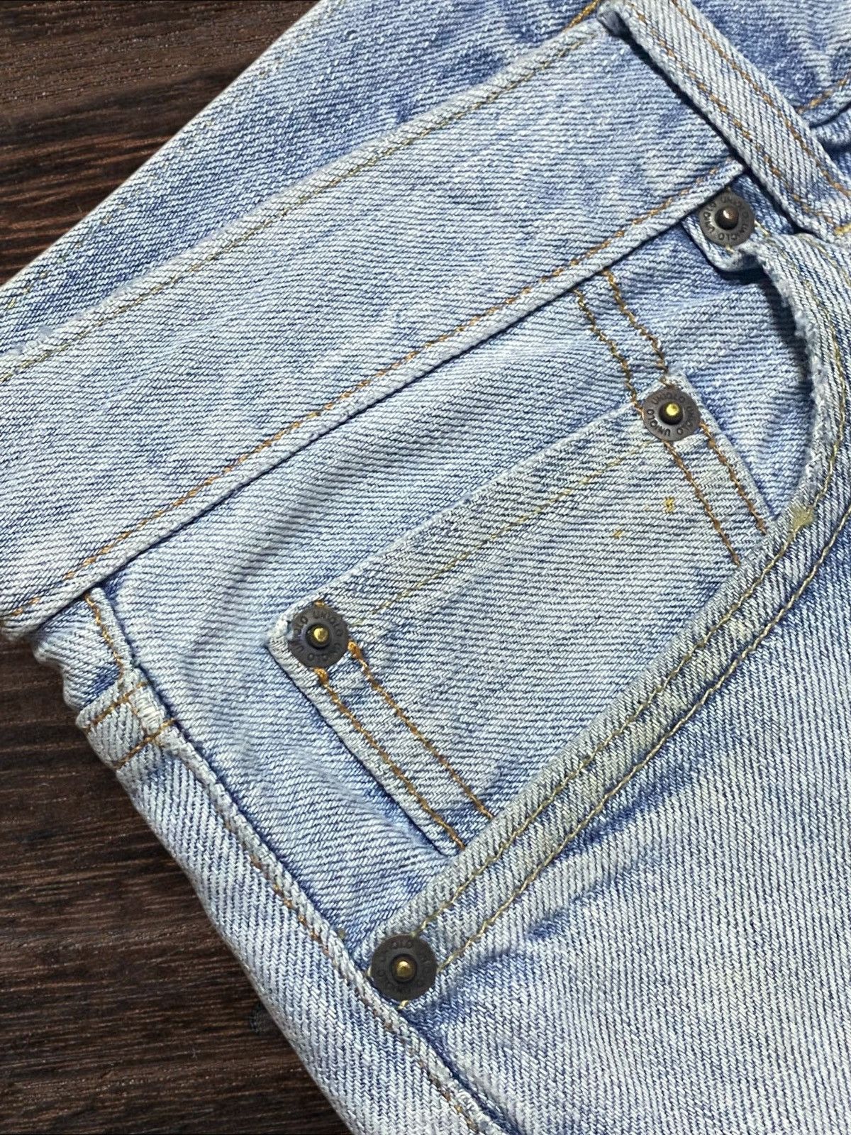 Japanese Brand Vintage Japanese Brand Uniqlo Light Wash Distressed Loose Size US 34 / EU 50 - 12 Thumbnail