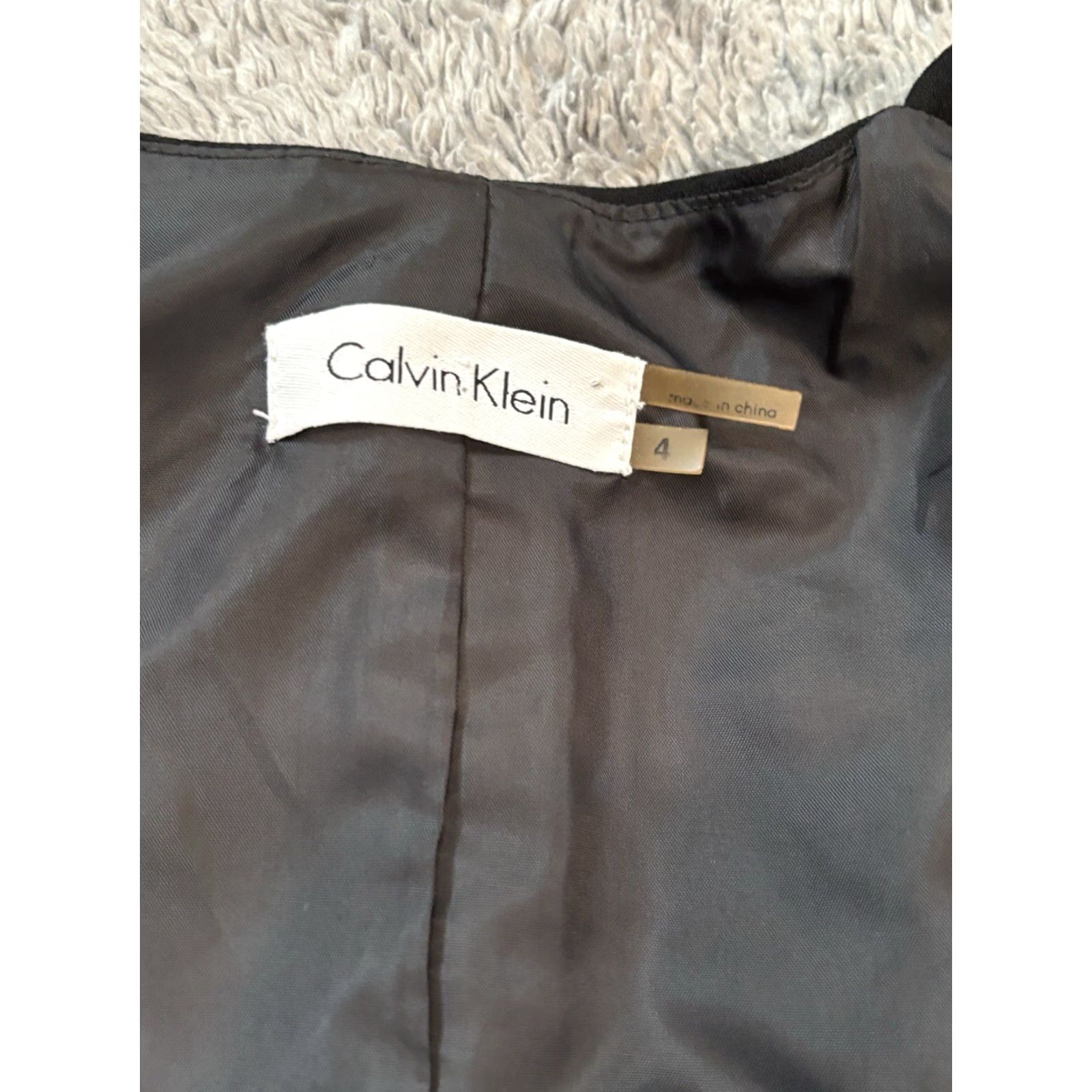 Calvin Klein Calvin Klein Dress Size 4 Ruffled V-Neck Sleeveless Belted Black Casual Shirt Women Midi Dress Belted Ruffle 4 Black CK Women Dresses Size S / US 4 / IT 40 - 2 Thumbnail