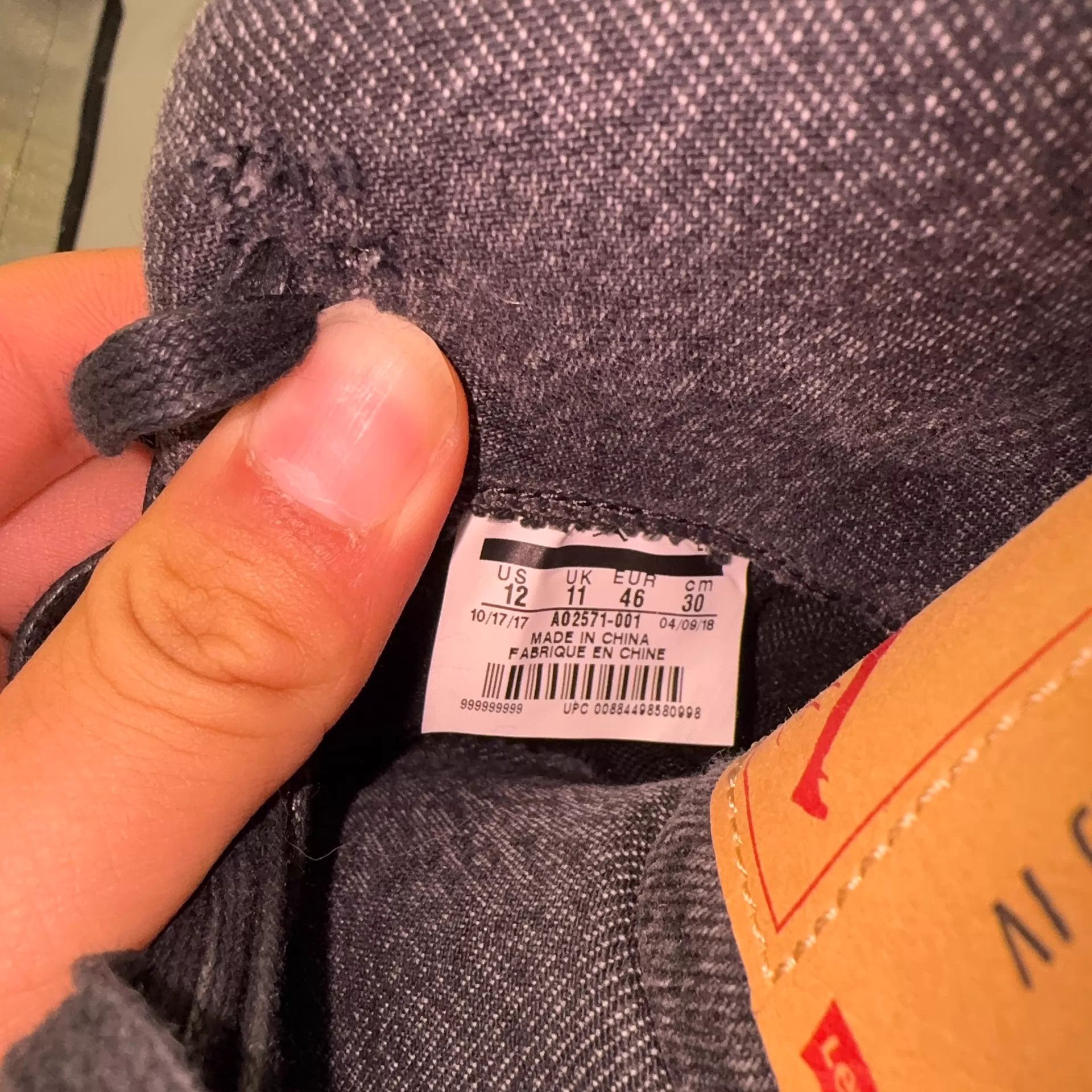 Nike Jordan 4 Levi's AO2571-001 46 Like New, Lightly Worn, No Box Size US 13 / EU 46 - 9 Thumbnail