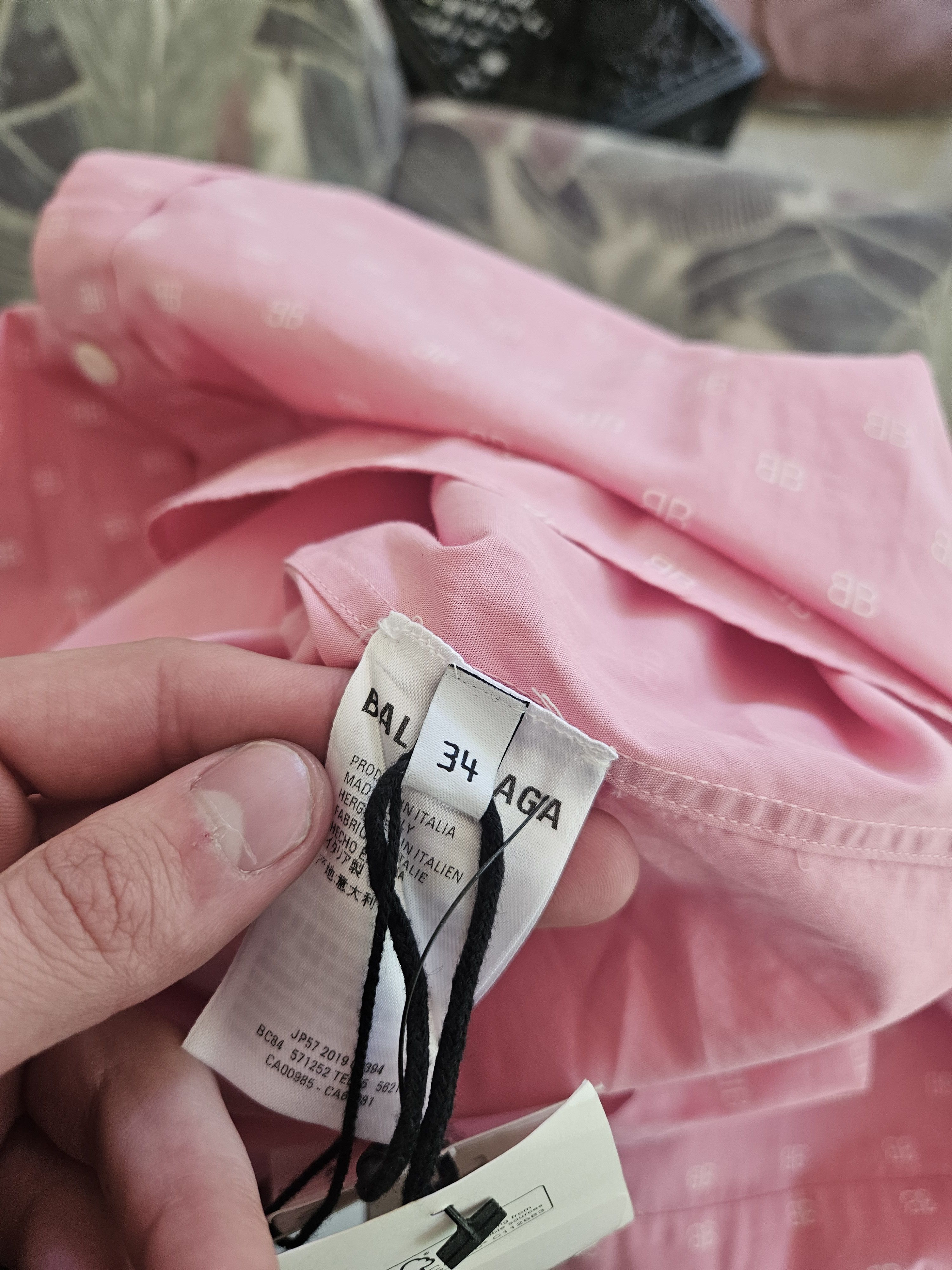 Balenciaga Balenciaga BB Monogram Pink Oversized Button Up Shirt Size US XS / EU 42 / 0 - 8 Thumbnail