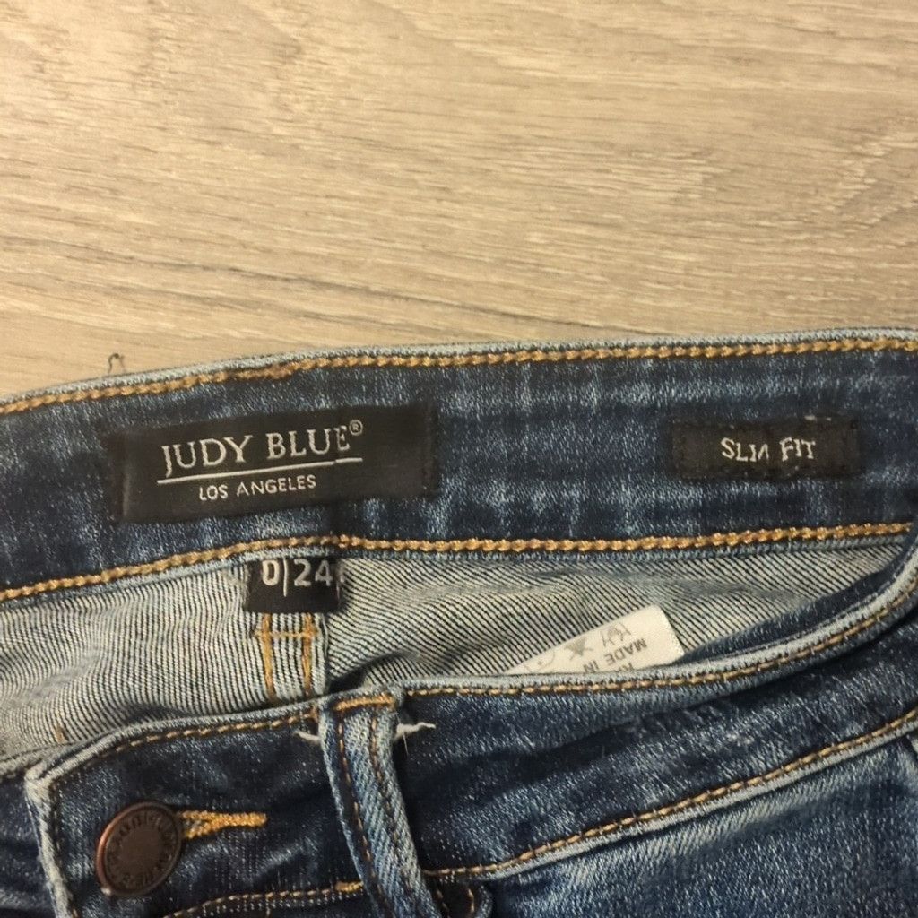 Judy Blue Judy blue slim fit distressed jeans size 0/24 Size 25" / US 0 / IT 36 - 5 Thumbnail