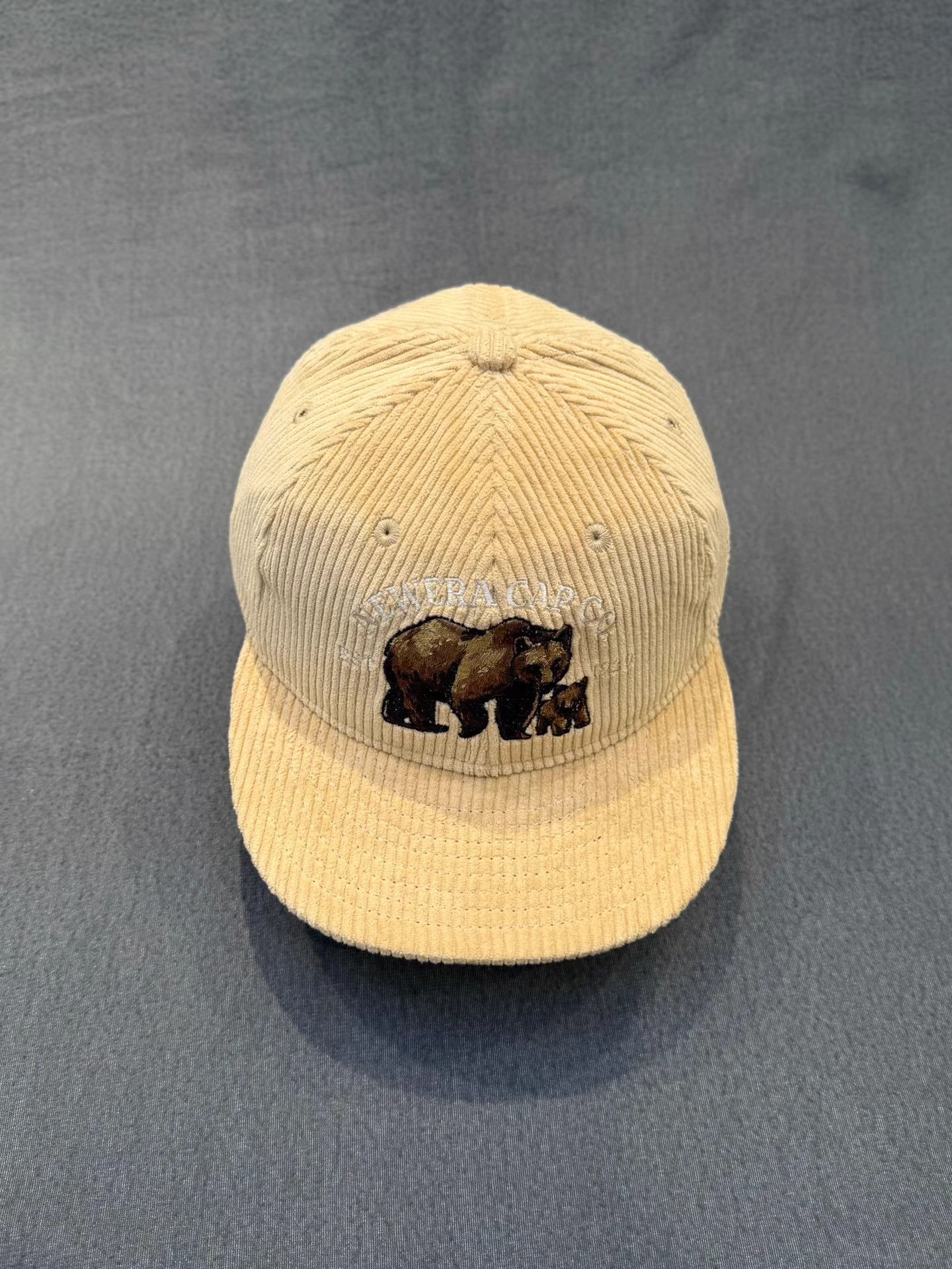 New Era New Era Corduroy Flat Brim Cap。 Q5 Size ONE SIZE - 8 Thumbnail