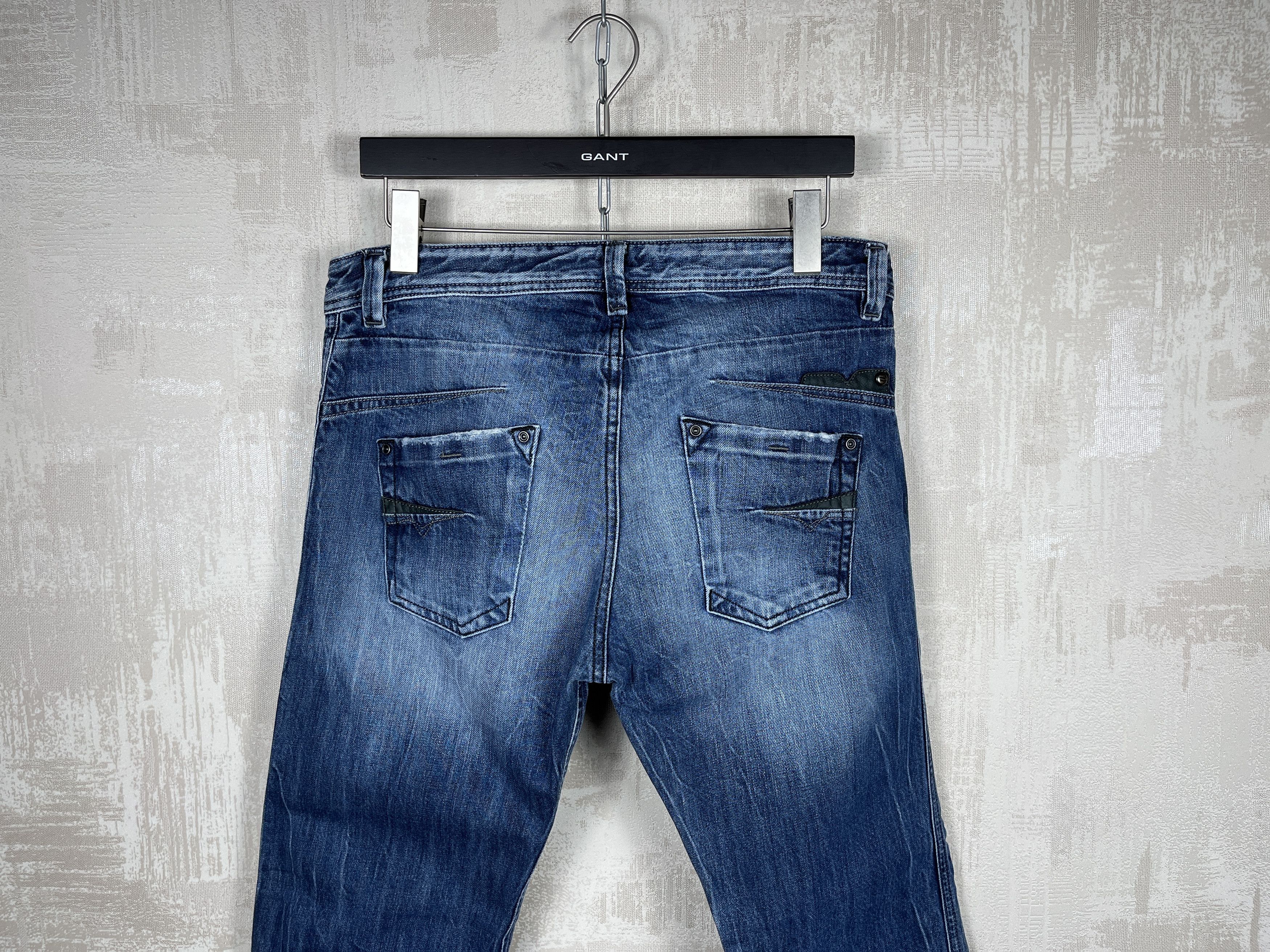 Diesel Diesel Darron Regular Slim Tapered Denim Jeans Button Fly Size US 33 - 19 Thumbnail