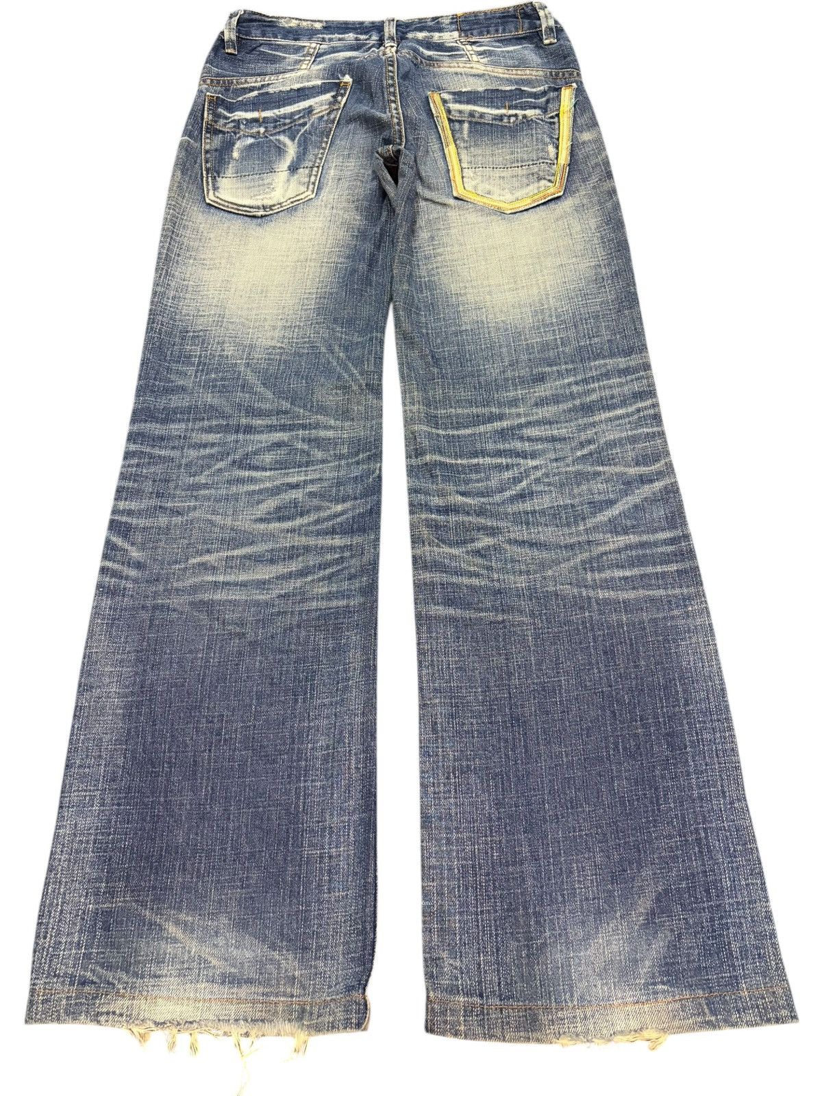 Hysteric Glamour Vintage Red Pepper Distressed Low Rise Flare Jeans Size 28" / US 6 / IT 42 - 2 Thumbnail