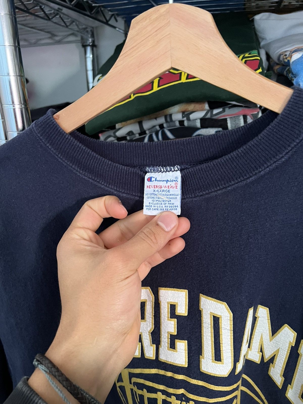 Champion 90s NCAA Notre Dame Football Reverse Weave NFL Crewneck Size US XL / EU 56 / 4 - 4 Thumbnail