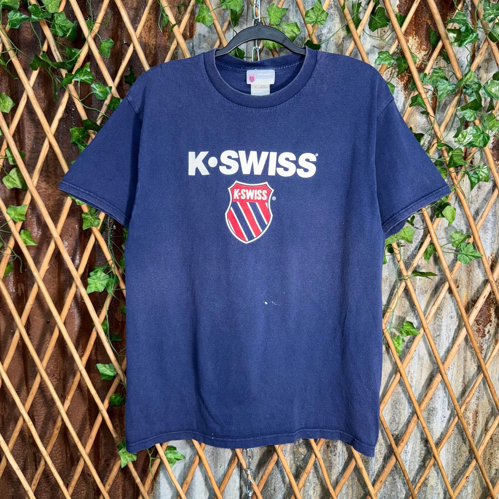 K-Swiss Vintage Y2K K Swiss apparel shoes 2000s essential t-shirt Size US L / EU 52-54 / 3 - 1 Thumbnail