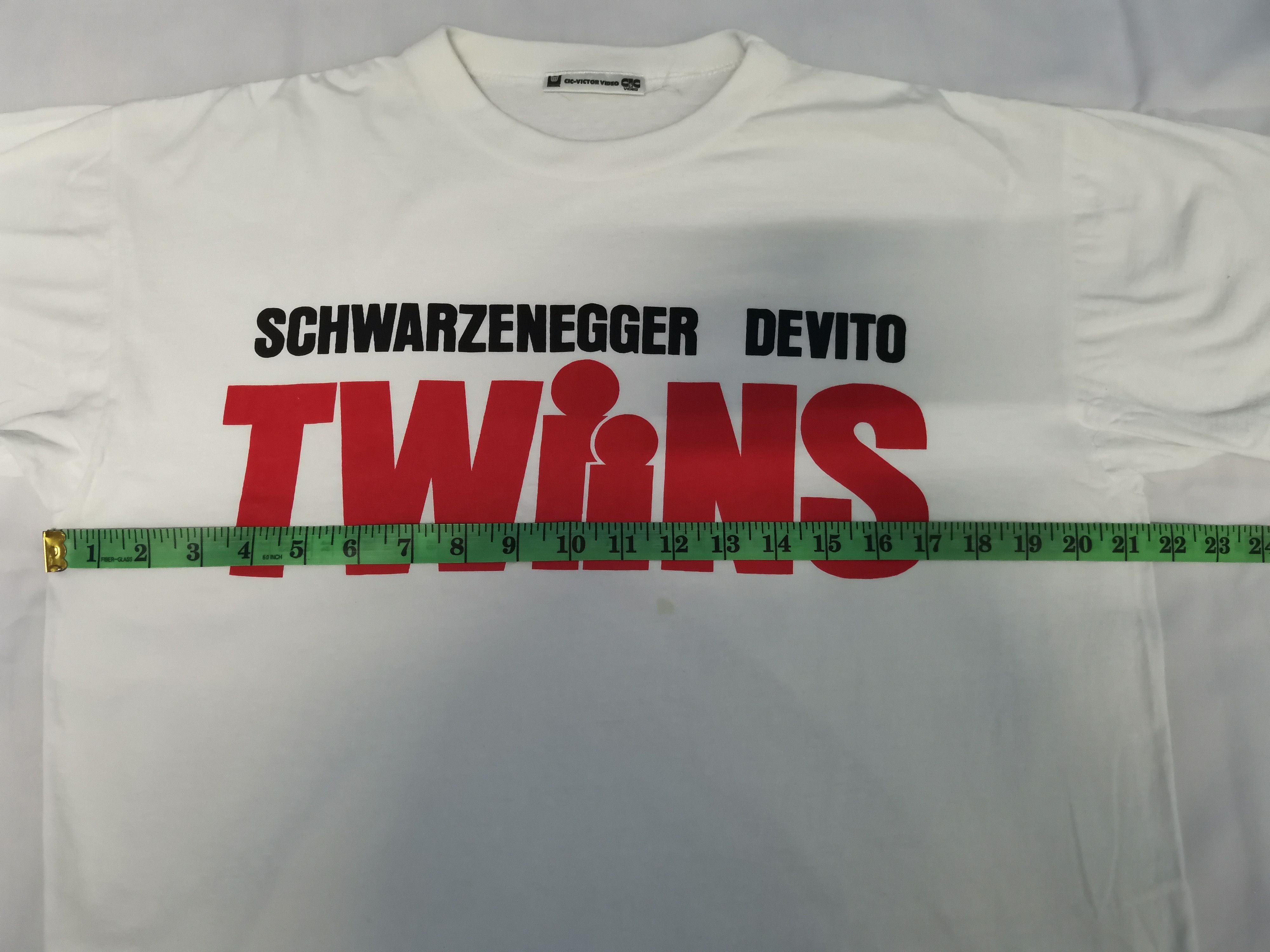 Vintage Vintage Twins Movie Tee Schwarzenegger Devito Stitches Promo Size US M / EU 48-50 / 2 - 5 Thumbnail