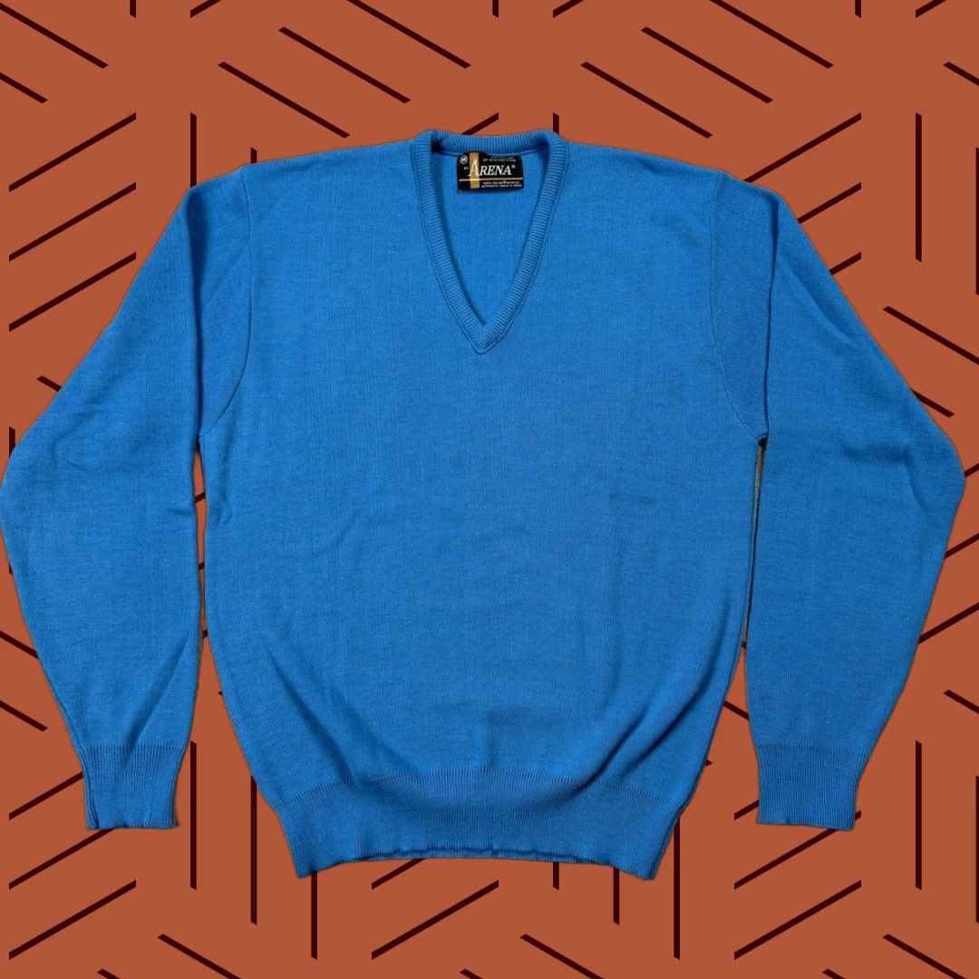 Vintage VINTAGE Arena Mens Orlon Acrylic V-Neck Sweater Electric Blue Medium Preppy Mod Disco Size US M / EU 48-50 / 2 - 1 Thumbnail