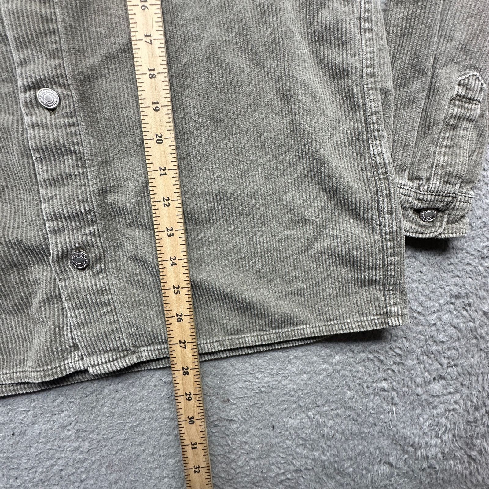 Abercrombie & Fitch Abercrombie & Fitch Corduroy Button Up Shirt Medium Tall Size US M / EU 48-50 / 2 - 4 Thumbnail