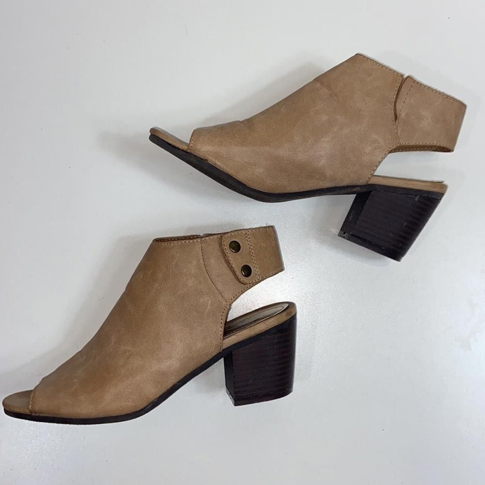 Designer Madden Girl I Tan Warnerr Open Toe Heel Size 7.5 Size US 7.5 / IT 37.5 - 5 Thumbnail