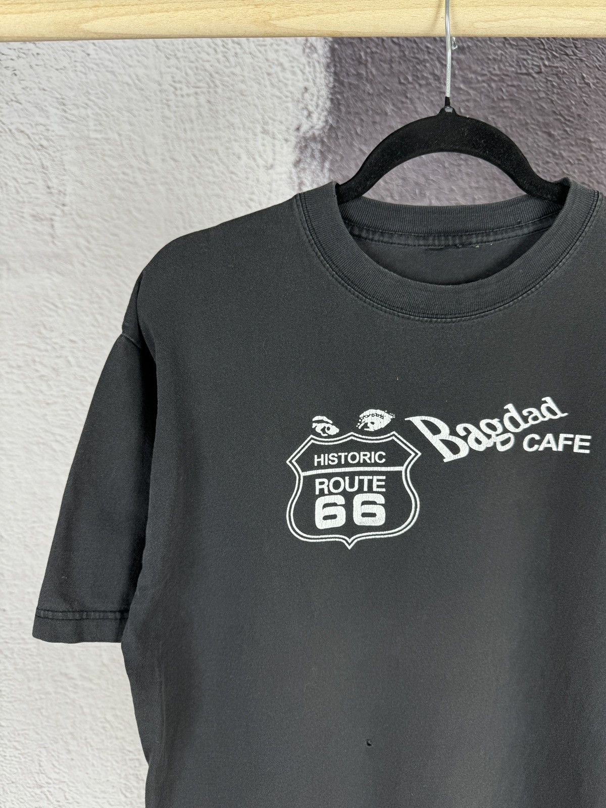 Route 66 Vintage 90s US Route 66 Bagdad Cafe The Mother Road tee y2k Size US L / EU 52-54 / 3 - 4 Thumbnail