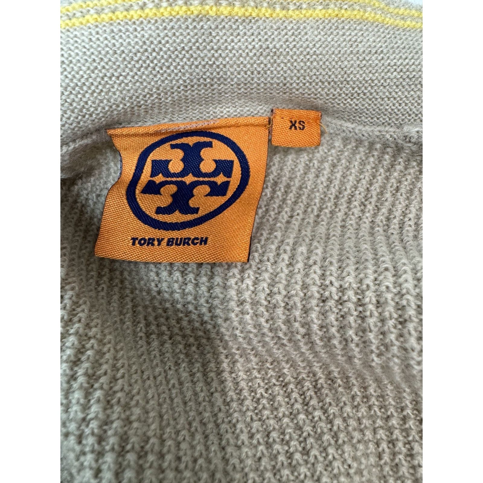 Tory Burch Tory Burch Cardigan Merino Wool Preppy Classic Beige XS Size XS / US 0-2 / IT 36-38 - 6 Thumbnail