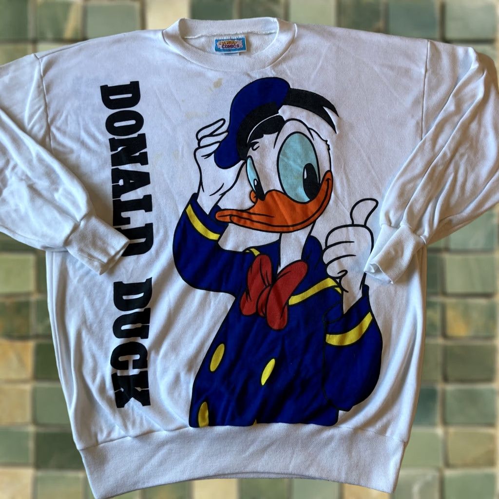 Disney VINTAGE Sunday Comics Sweatshirt Disney Donald Duck 90s Double Sided Print Large Mens L White Crew Neck Pullover Regular Size Sweatshirt Size US L / EU 52-54 / 3 - 1 Thumbnail