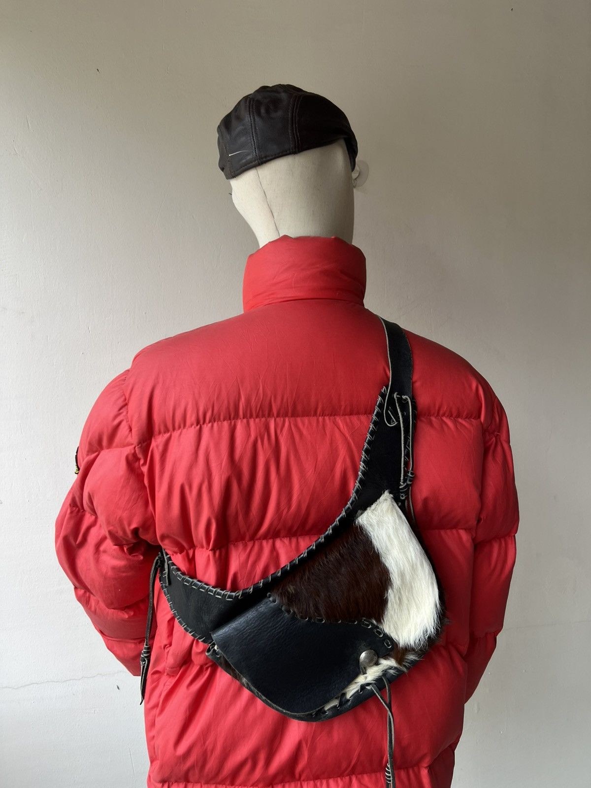 KMRii Vintage Unknown Japan Hybrid Leather Fur Native Chest Bag Size ONE SIZE - 1 Thumbnail