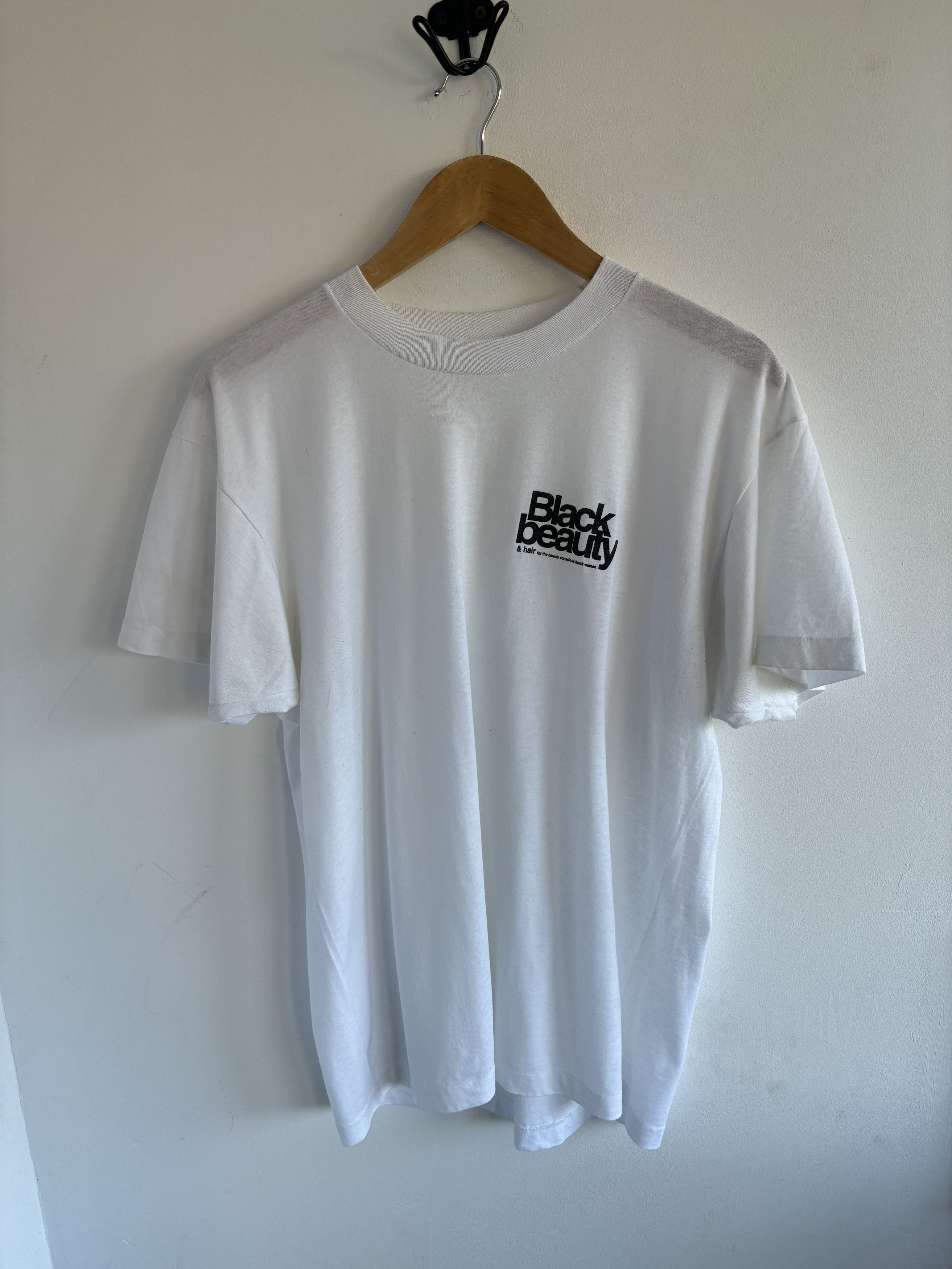 Vintage Vintage Black Beauty Magazine Merch Singlestitch Tee Size US L / EU 52-54 / 3 - 1 Thumbnail