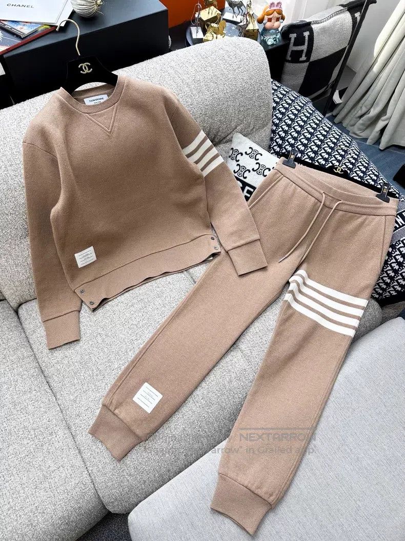 Thom Browne Thom Browne Caramel Color Long Pants Sweatpants Casual Pan Size XS / US 0-2 / IT 36-38 - 1 Thumbnail