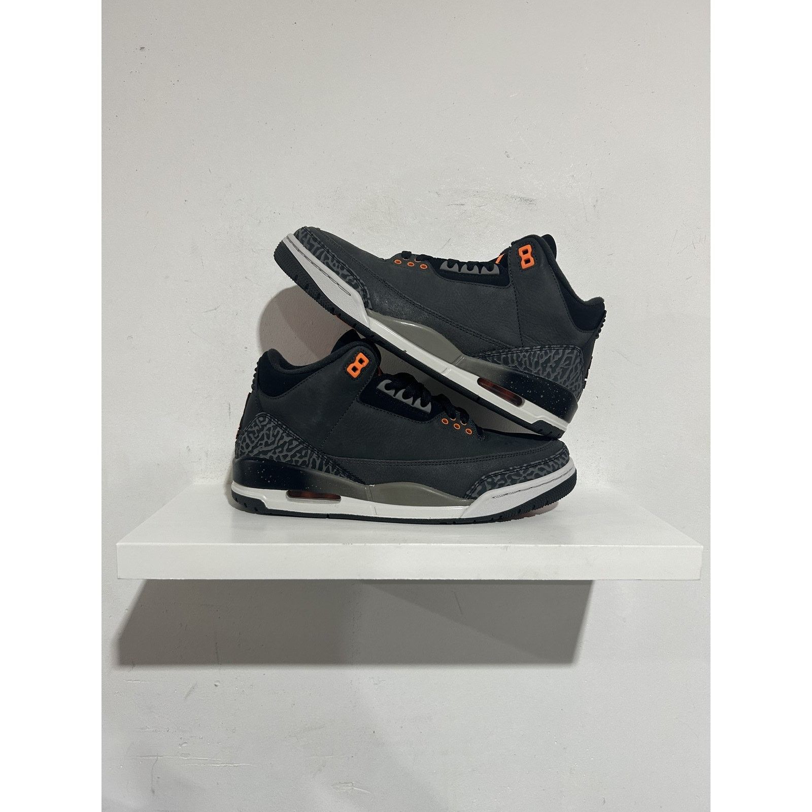 Nike NIKE JORDAN 3 FEAR SIZE 8.5 NEW Size US 8.5 / EU 41-42 - 1 Thumbnail