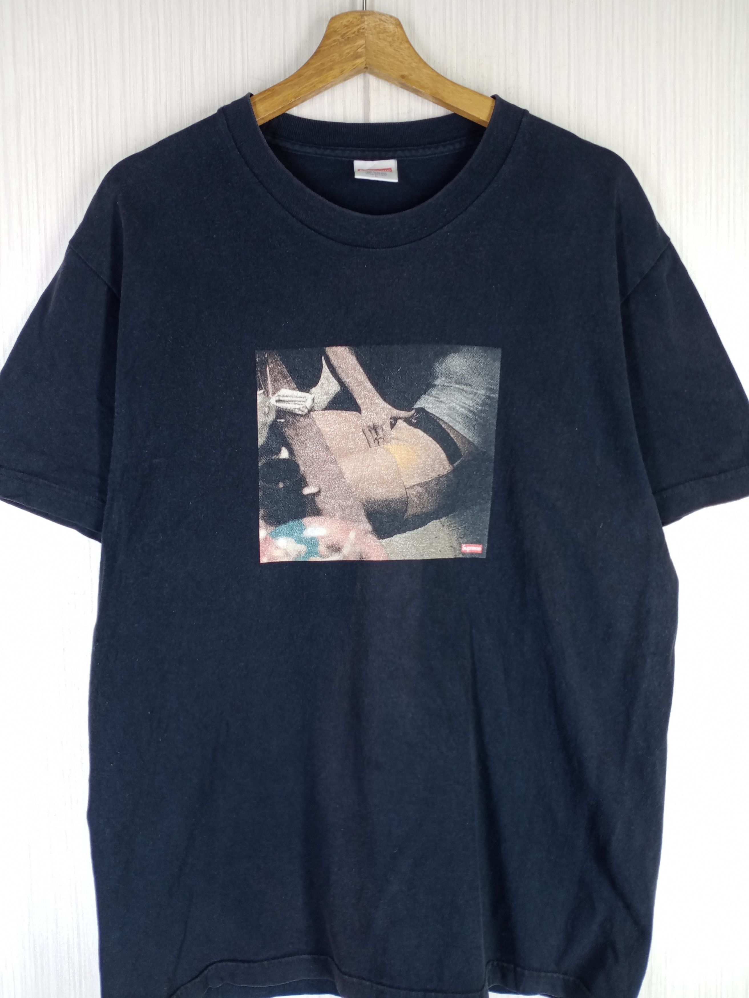 Supreme Supreme KIDS Hand Jesus Christ What Happened Tshirt Size US L / EU 52-54 / 3 - 2 Thumbnail
