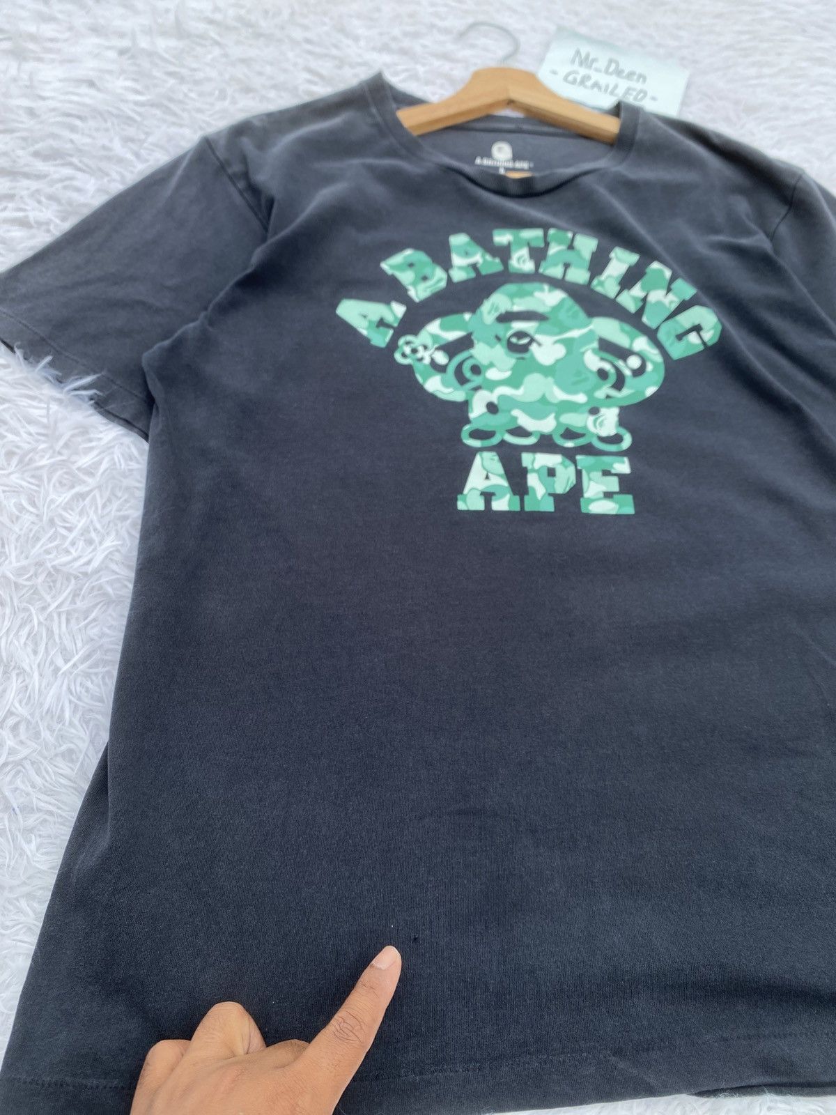 Bape Rare Vintage A Bathing Ape BAPE Camo College Logo Tshirt Size US L / EU 52-54 / 3 - 23 Thumbnail
