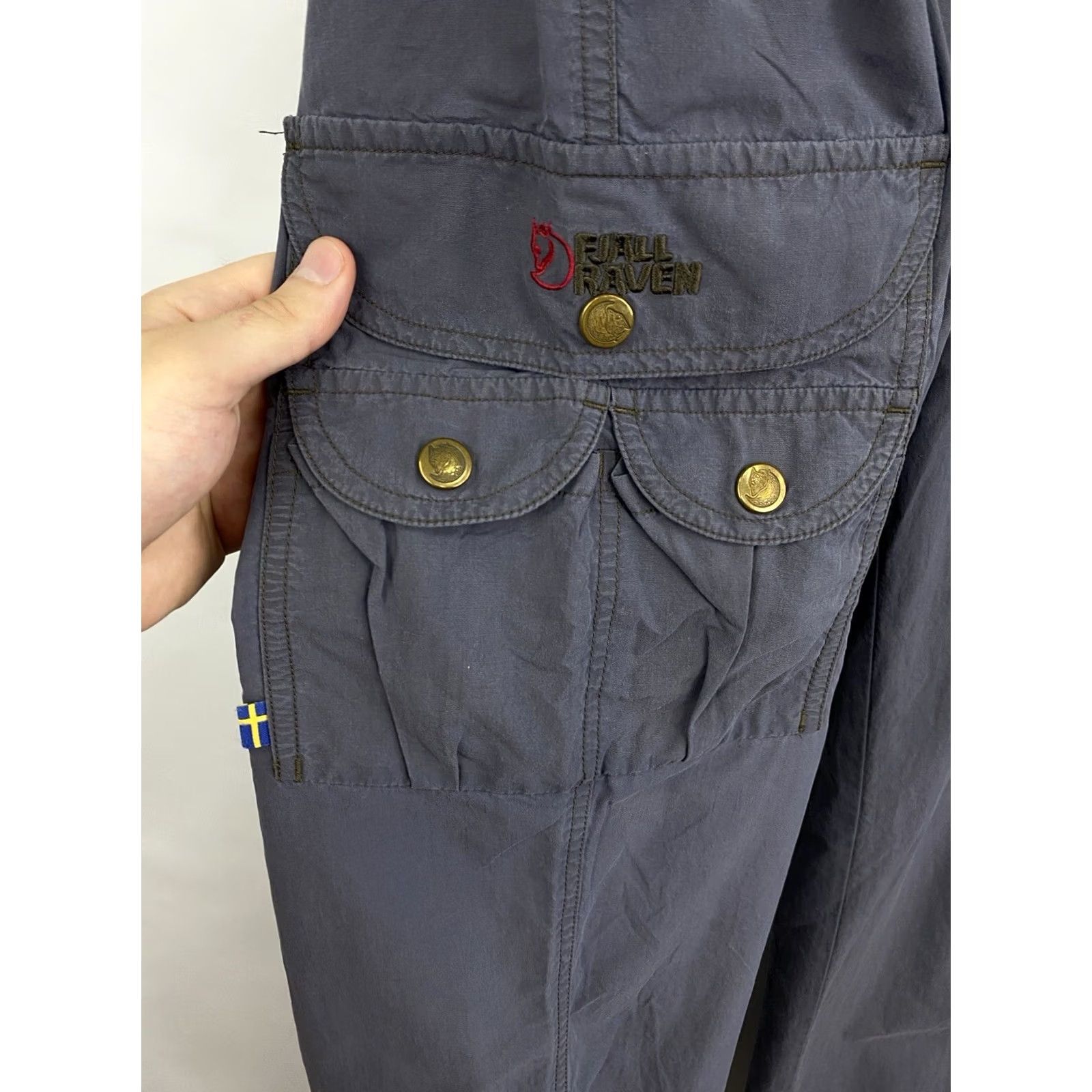 Vintage VINTAGE Fjallraven nylon cargo trekking outdoor pants Men L blue 90s cargo pants blue Mens Size US 33 - 5 Thumbnail