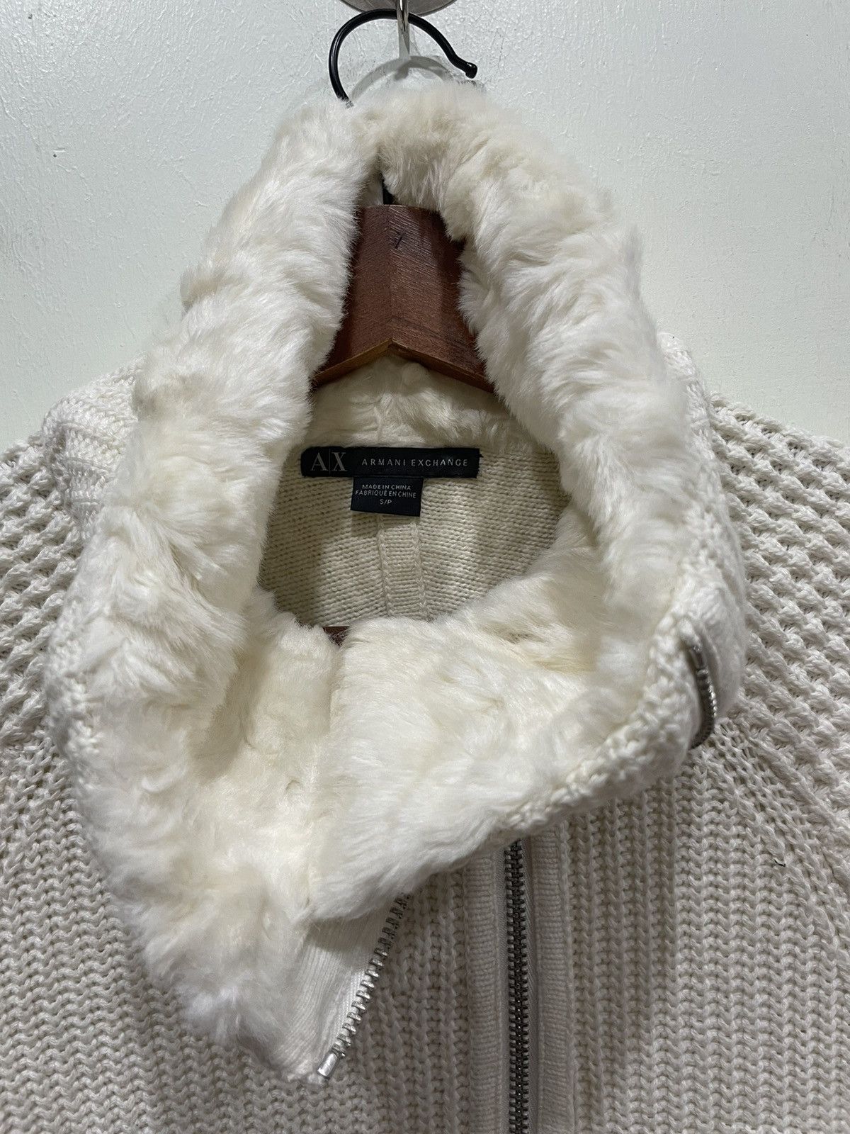 Armani Exchange Armani Exchange sweater with faux fur collar fall 2013 Size ONE SIZE - 4 Thumbnail