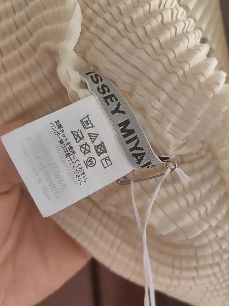 Issey Miyake Issey Miyake size:2 The beige "Spring Flowers and Autumn F Size S / US 4 / IT 40 - 6 Thumbnail