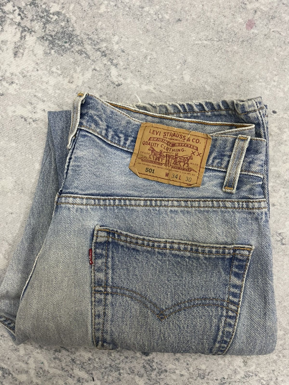 Levi's Vintage 90s Levi’s 501 Light Wash Made in USA – 34x30 Size US 34 / EU 50 - 17 Thumbnail
