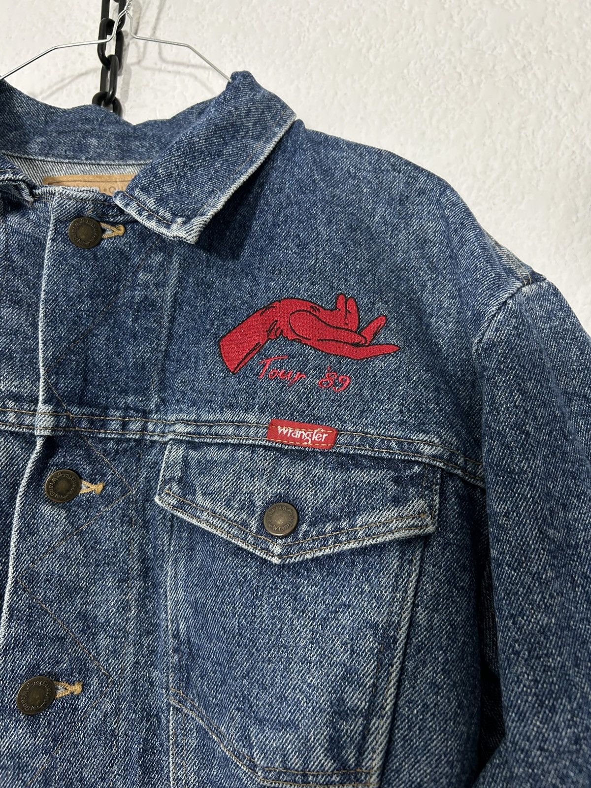 Vintage 1989 K.T. Oslin 1989 Tour Blue Jean Jacket (Crew Only) Size US L / EU 52-54 / 3 - 3 Thumbnail