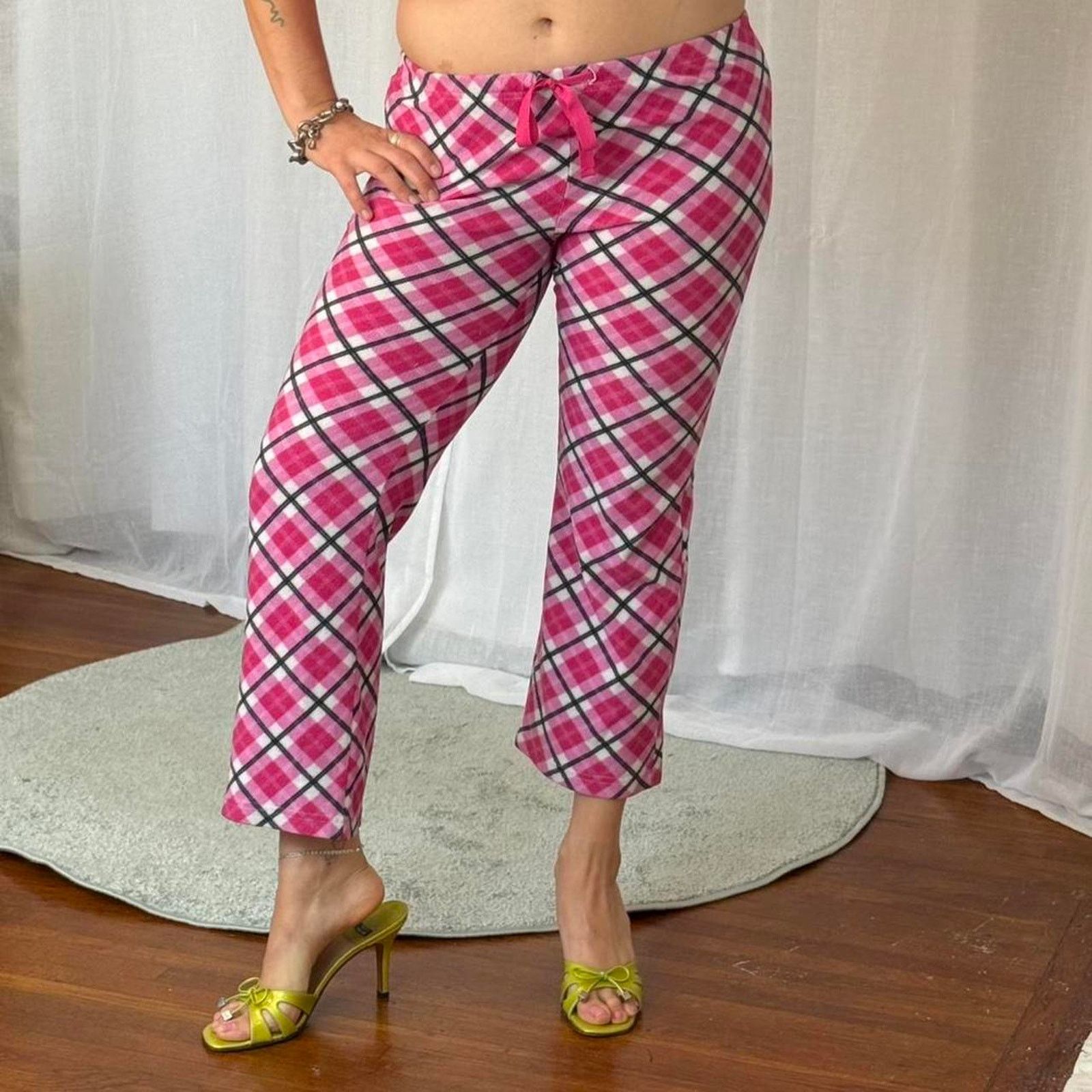 Vintage ✶ y2k low rise pink plaid fleece capri pants ✶ Size 30" / US 8 / IT 44 - 3 Thumbnail