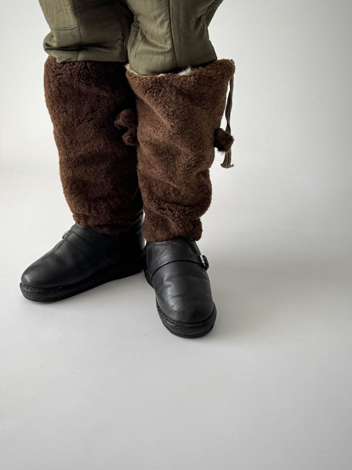 Vintage Vintage 1970s Soviet Air Force 'Unty' Pilot Fur Boots Size US 10 / EU 43 - 2 Thumbnail