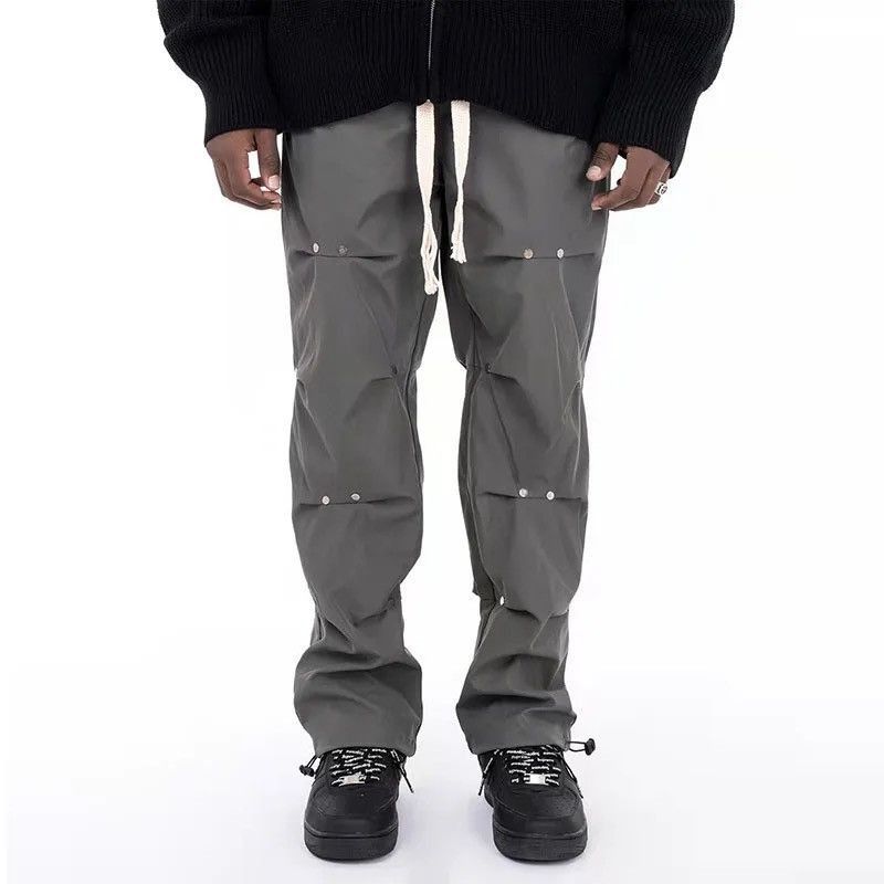 image of Button Pleated Pants Cargo Y2K Streetwear in Grey, Men's (Size 30)