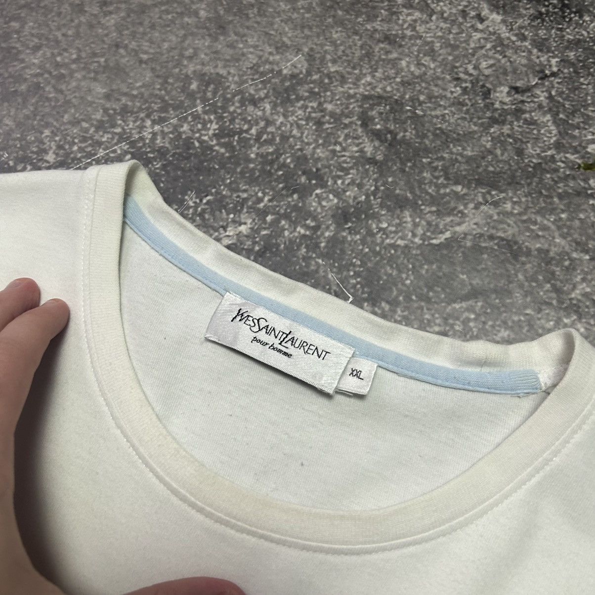 Yves Saint Laurent Luxury Yves Saint Lauren Small logo basic tee size XL Size US XL / EU 56 / 4 - 4 Thumbnail
