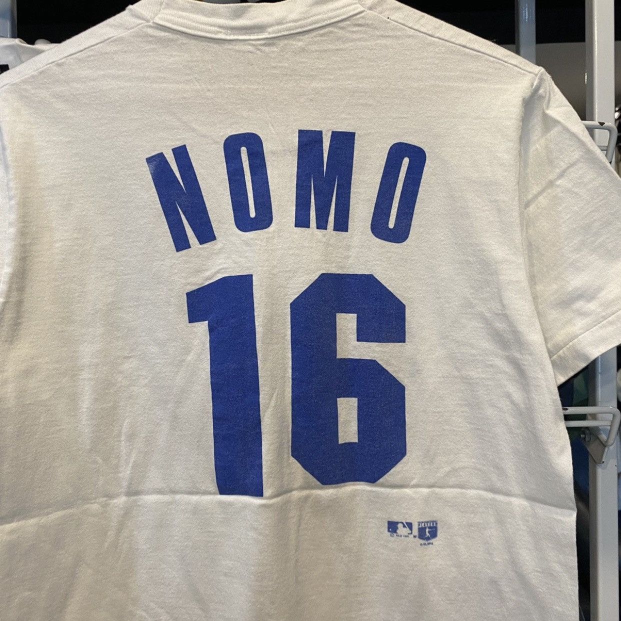MLB Rare!! Vintage LOS ANGELES DODGERS nomo name tee Size US S / EU 44-46 / 1 - 6 Thumbnail