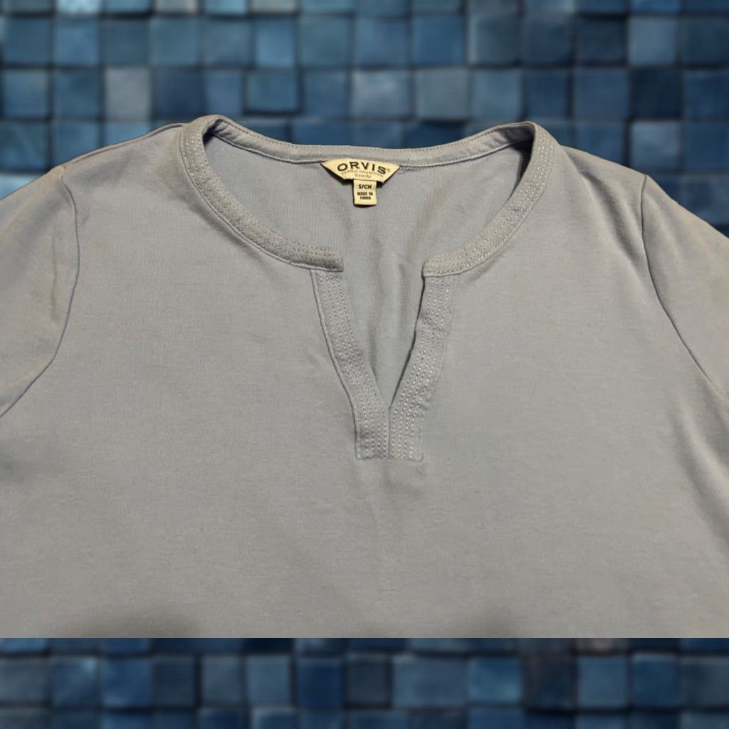 Orvis Orvis Womens Shirt Small V-Neck 3/4 Sleeve Pullover Solid Blue Cotton Blouse Womens Size S / US 4 / IT 40 - 1 Thumbnail