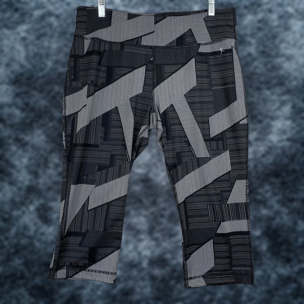 Vintage Danskin Now Womens Leggings Capri Geometric Print Athletic Workout L Size 36" / US 14 / IT 50 - 1 Thumbnail