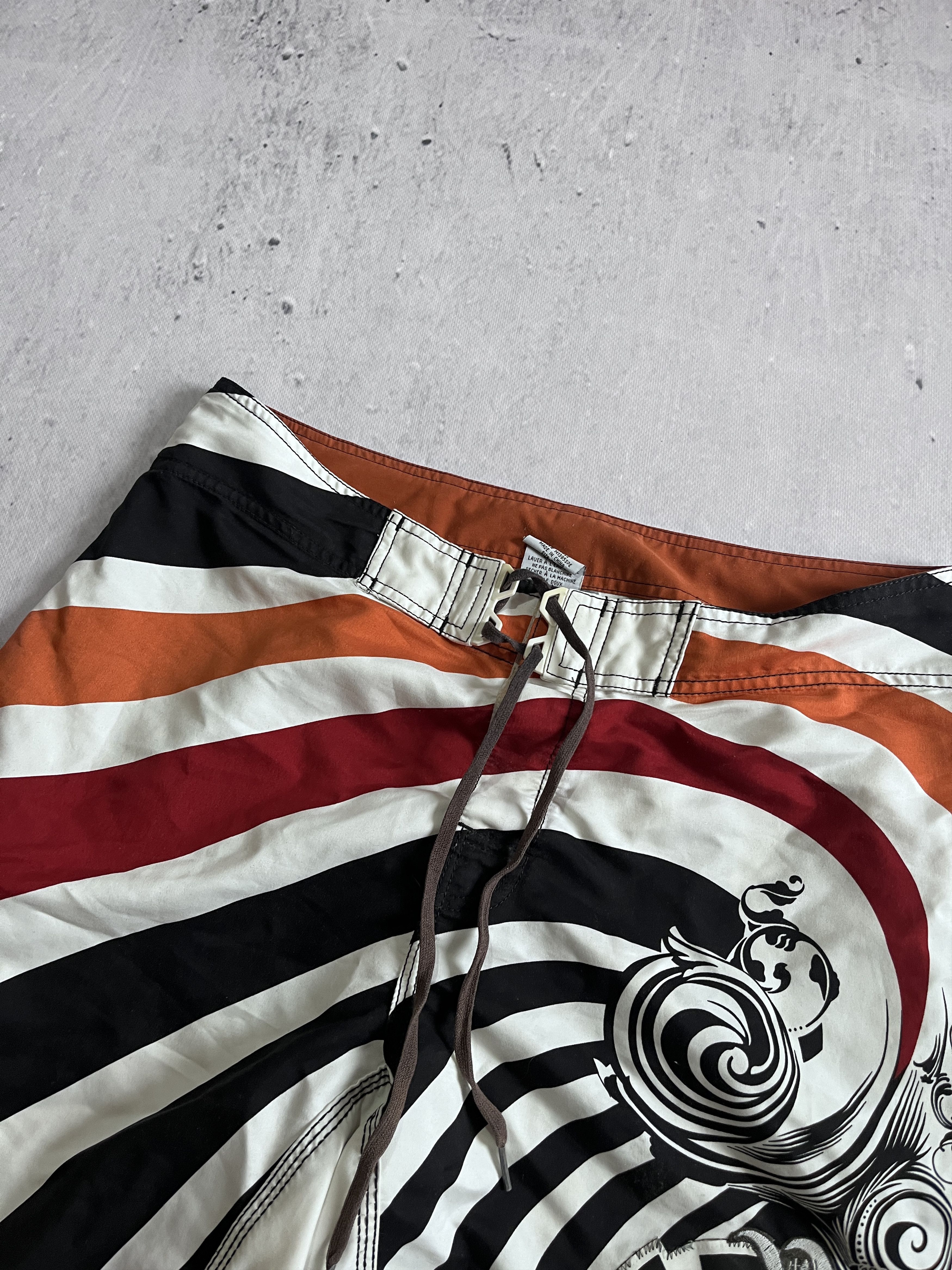 Billabong BILLABONG SPIRAL RISING SUN SURF BOARD SHORTS Size US 36 / EU 52 - 4 Thumbnail
