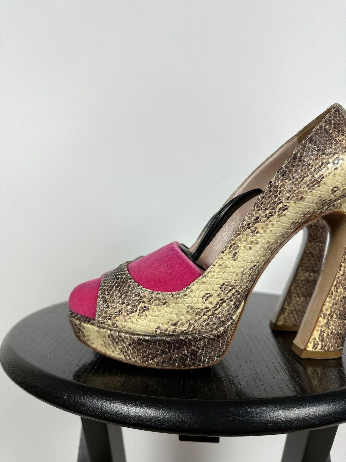 Miu Miu Miu Miu Snake Leather Platform Pumps Heel Size US 7 / IT 37 - 13 Thumbnail
