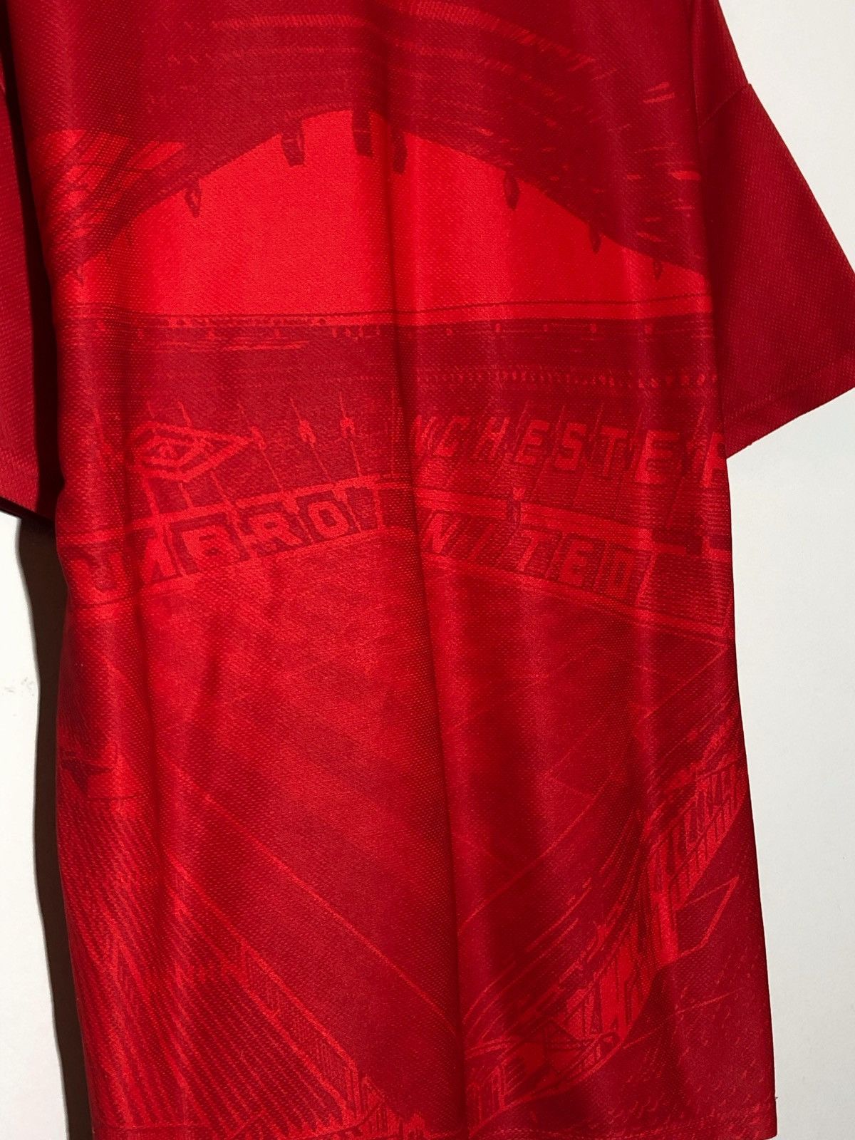 Umbro Umbro Manchester United Vintage 1994/95 Home Soccer Jersey Size US L / EU 52-54 / 3 - 11 Thumbnail