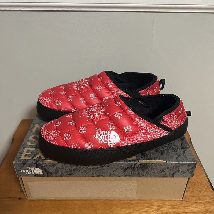 North face bandana store slippers