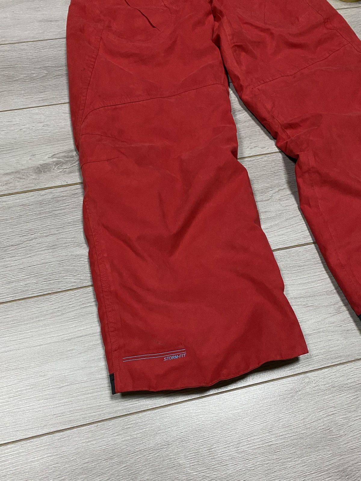 Nike ACG Nike acg vintage multi pocket storm fit ski pants snowboard Size US 31 - 9 Thumbnail