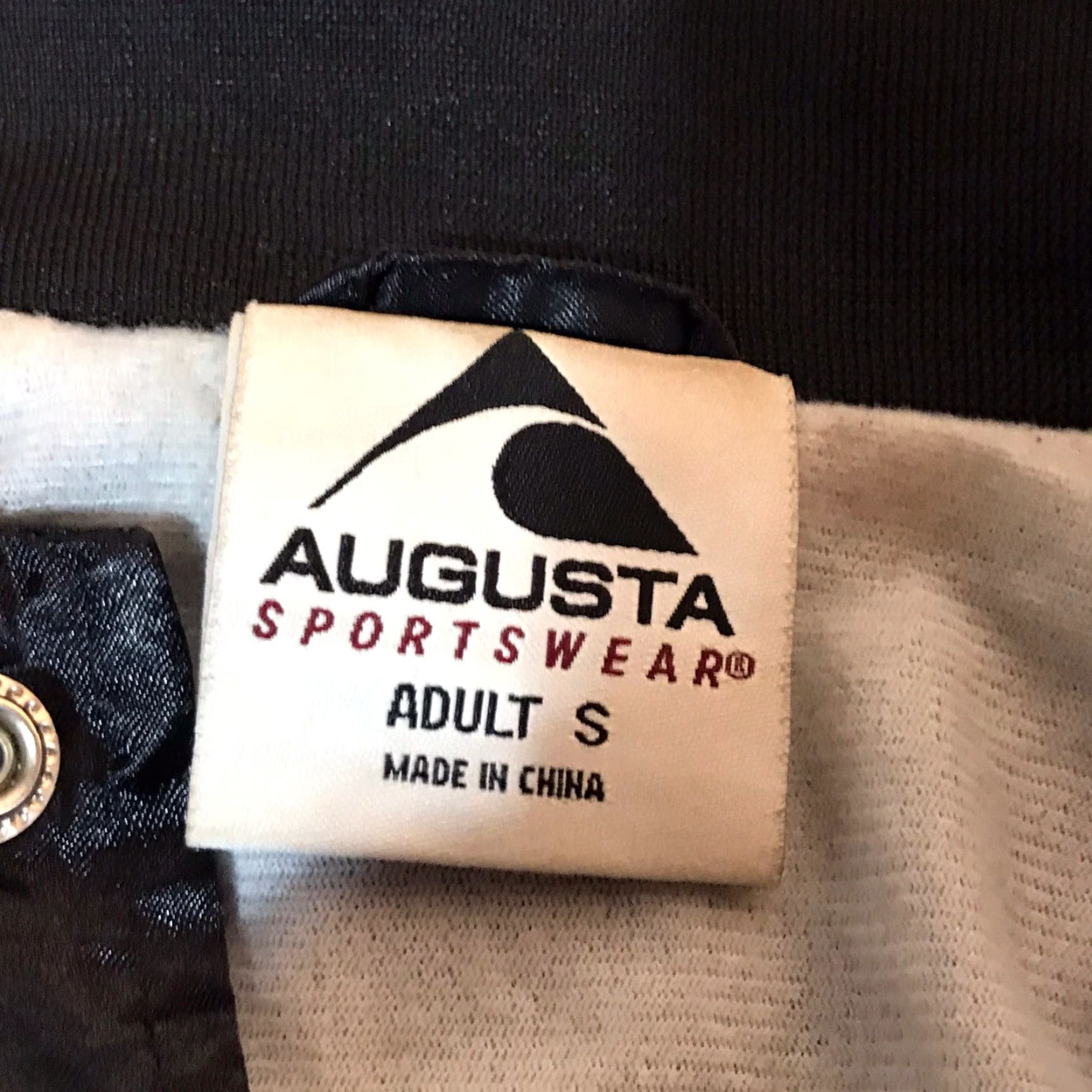 Augusta Sportswear VINTAGE Augusta Sportswear Satin Dolls Embroidered Black Satin Jacket Women's Size S 1980s Rockabilly Size S / US 4 / IT 40 - 3 Thumbnail