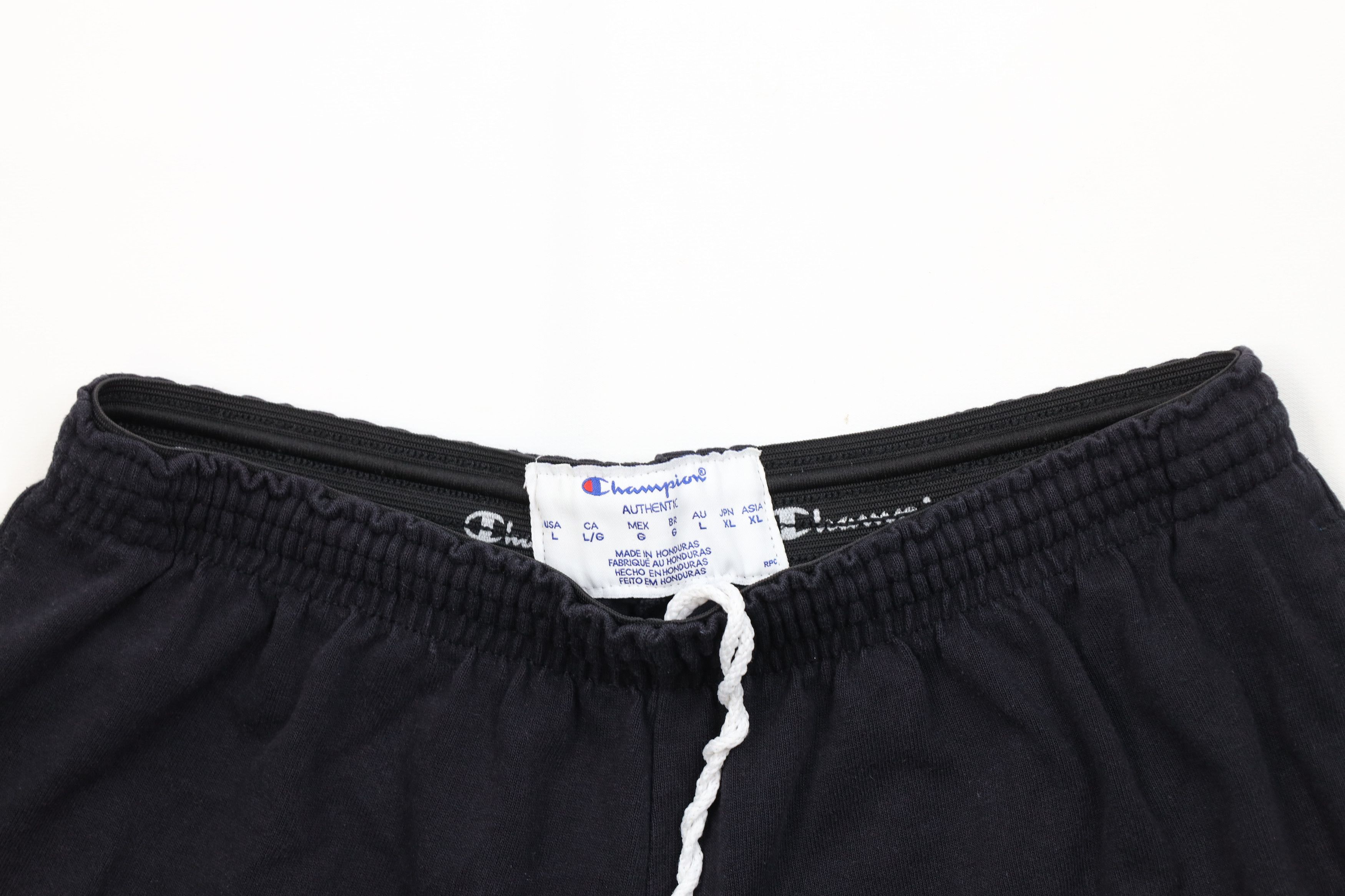 Champion Vintage Champion Sun Faded Heavyweight Above Knee Shorts Size US 34 / EU 50 - 2 Thumbnail