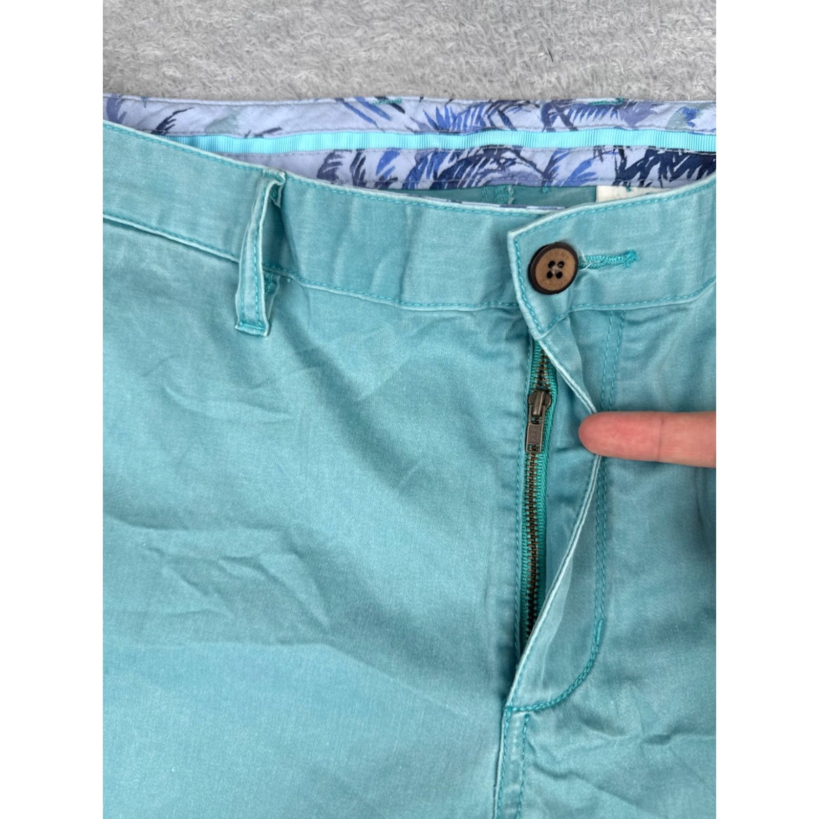 Tommy Bahama Tommy Bahama Chino Shorts Men 38 Orange Plaid Mid Rise 10" Inseam Casual Quick Dry Lightweight Size US 38 / EU 54 - 6 Thumbnail
