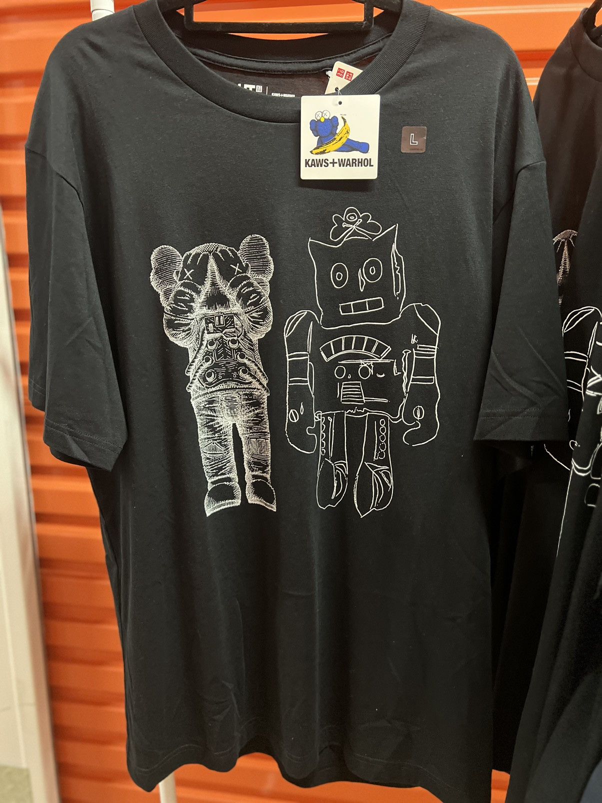 Andy Warhol × Kaws × Uniqlo Kaws Andy Warhol Uniqlo Black Robot Tshirt Size L Size US L / EU 52-54 / 3 - 5 Thumbnail